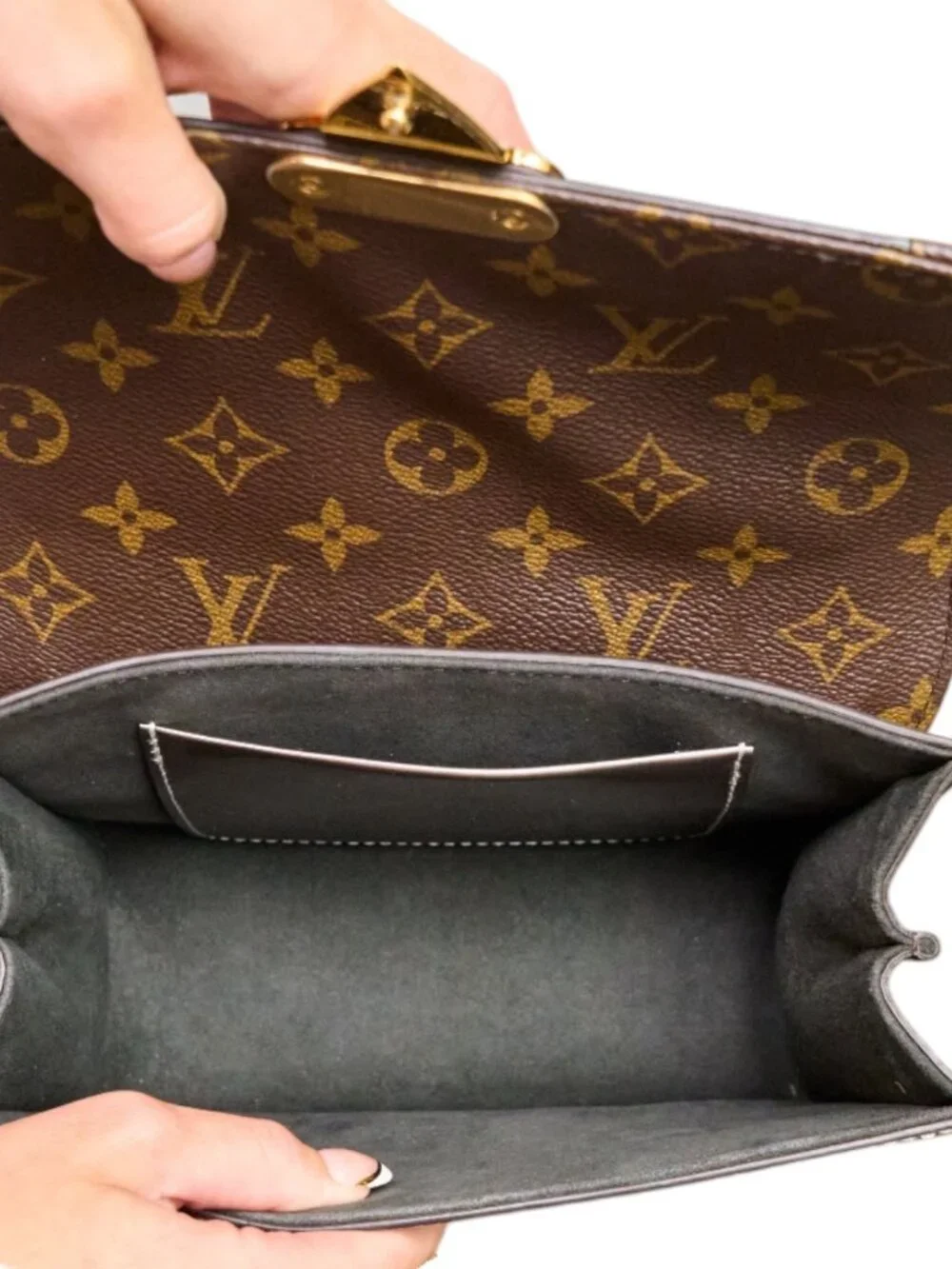 Louis Vuitton Wynwood Monogram Vernis Metallic Taupe